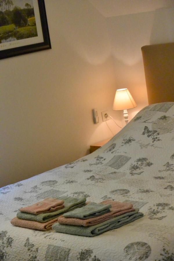 Chambres D'Hotes Coteaux Sud Jurançon Exteriör bild